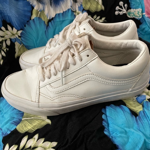 Vans- leather - Picture 1 of 3